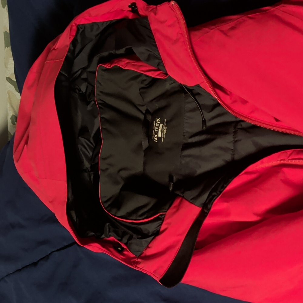 Arc'teryx Women's Red Outerwear Jacket Coat